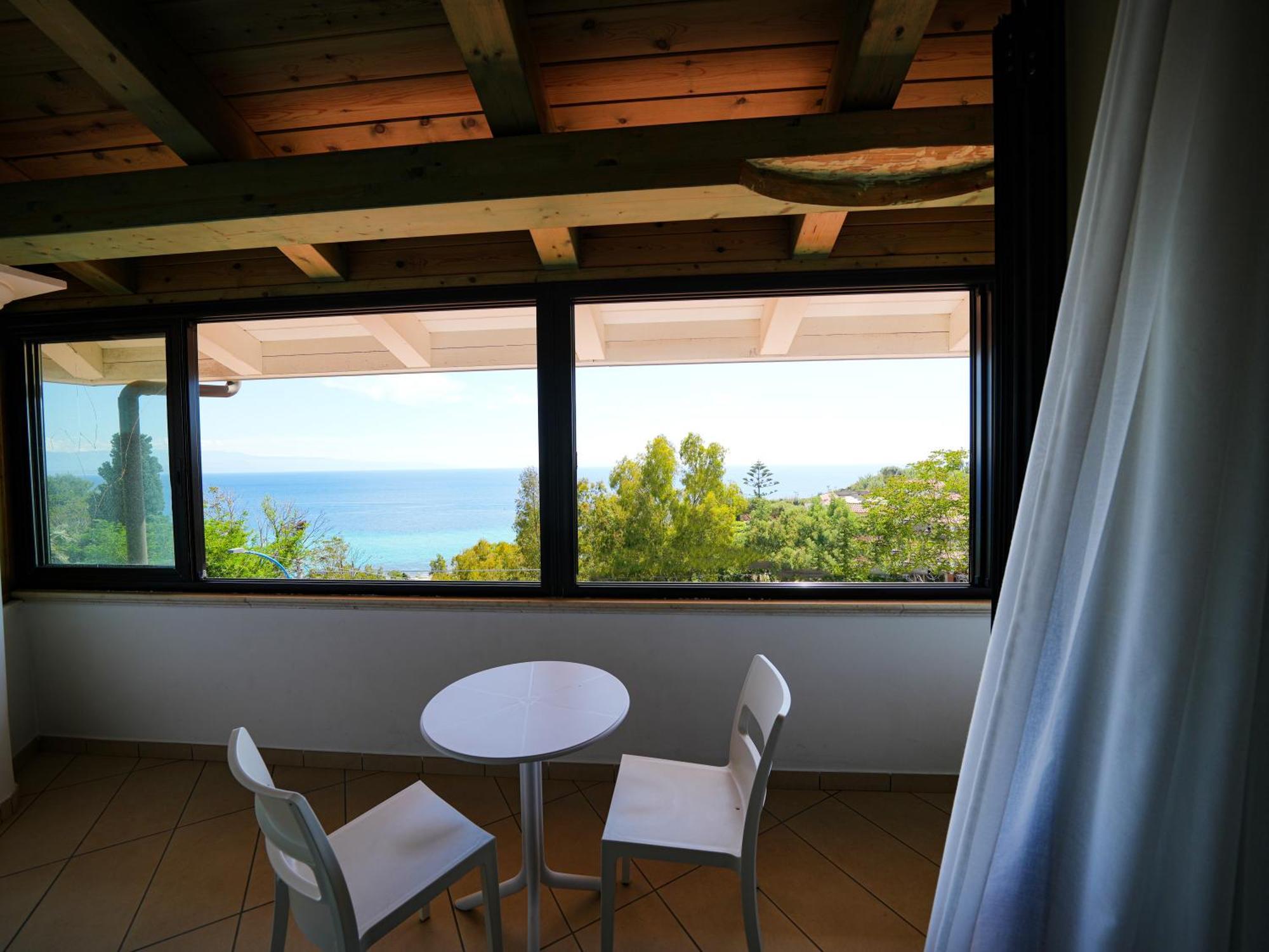 Hotel Marinella Capo Vaticano Esterno foto