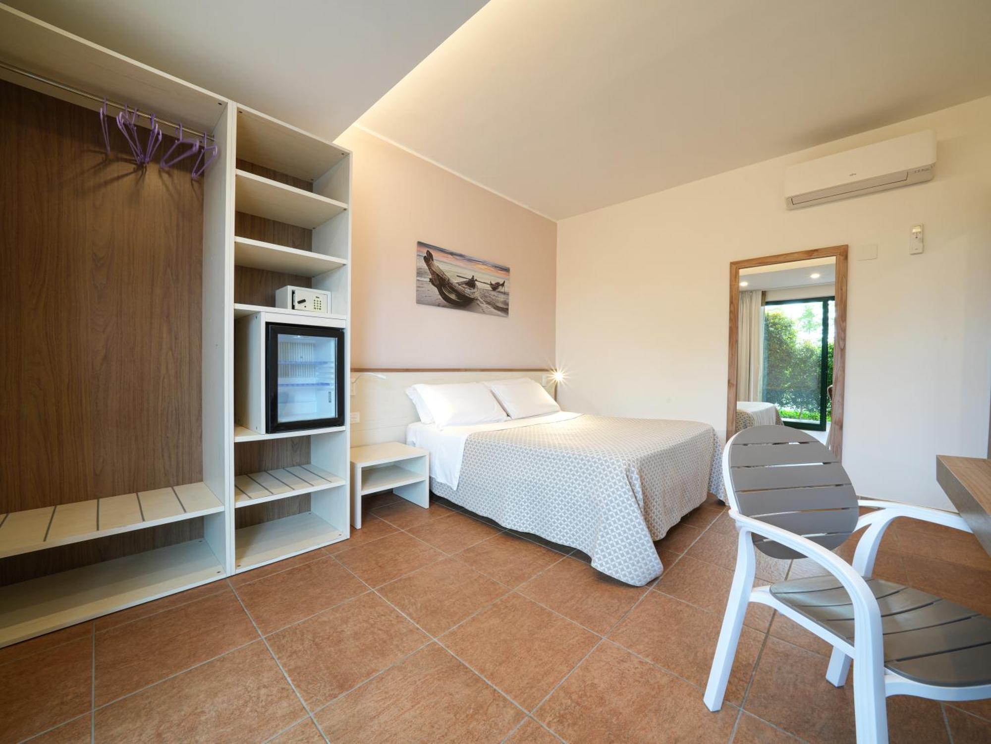 Hotel Marinella Capo Vaticano Esterno foto